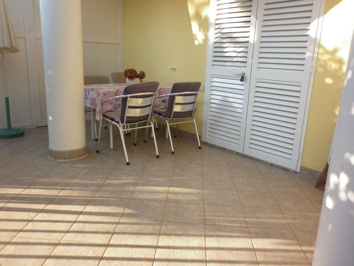 Apartments Gojka Miocevic Biograd Na Moru Exterior foto
